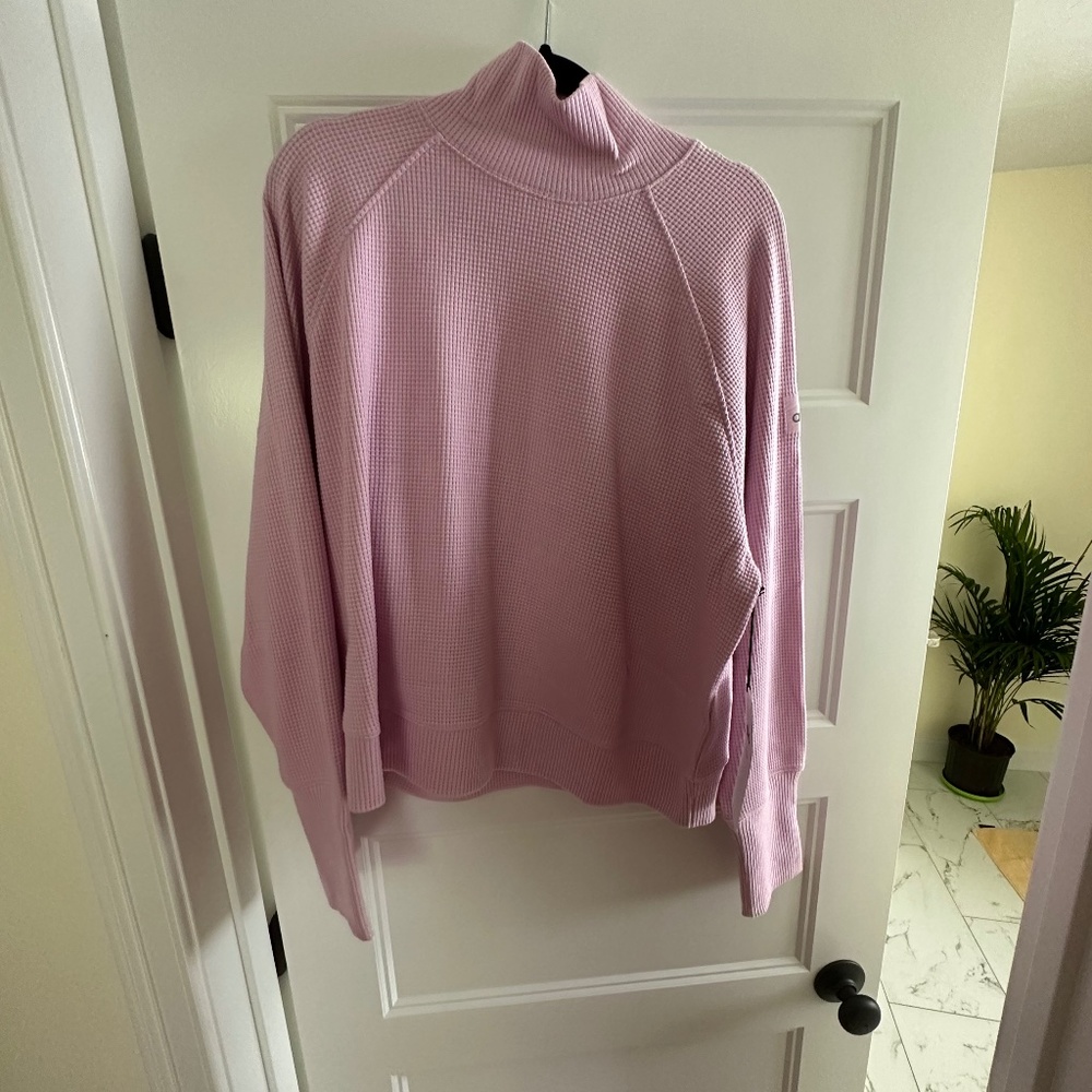 ALO Yoga Waffle Weekend Escape Mock Neck Pullover